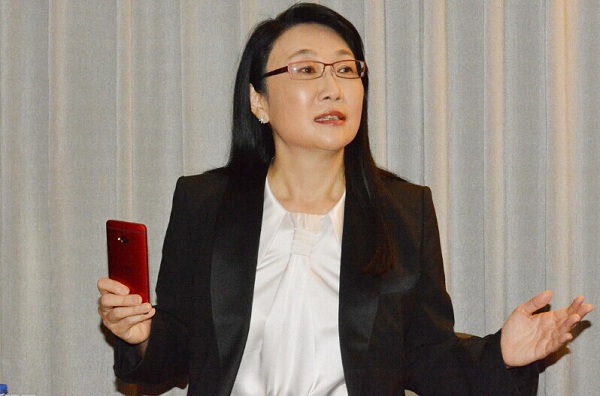 不賣HTC,王雪紅要打“產業鏈收購”、“價格差”這兩張牌