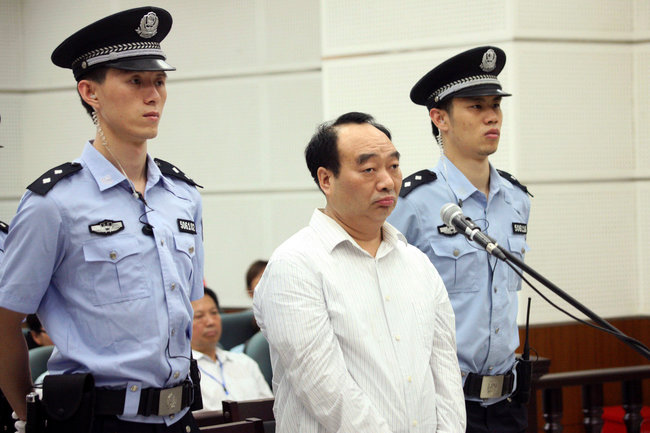 “重大責任事故”免職可復出，“性愛視頻曝光”就基本沒可能