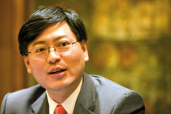 “打工皇帝”楊元慶薪金再提,中國最貴CEO實至名歸