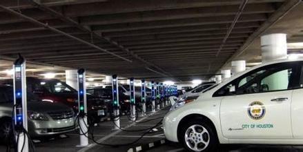 在北京買電動汽車？先來看你能不能應對這充電尷尬